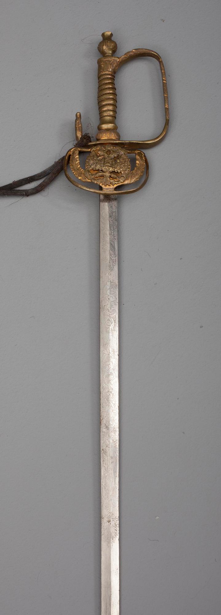 DRÄKTSVÄRD, Ryssland, ca 1900.