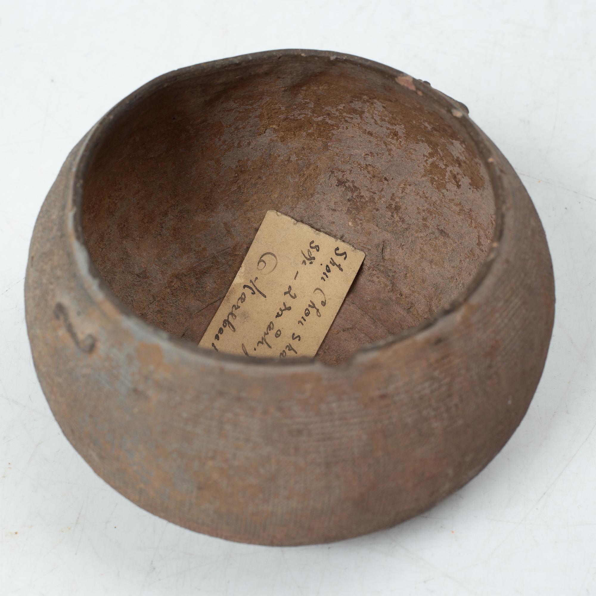 Skål, lergods. Kina, sen Zhoudynasti, omkring 300-200 f.Kr.