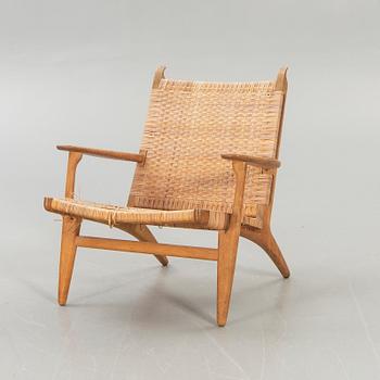 Hans J Wegner,  fåtölj, "CH-27", Carl Hansen & Son, Danmark, 1900-talets andra hälft.