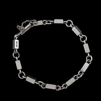 ARMBAND, silver, Wiwen Nilsson, Lund, 1956. Vikt 19g.