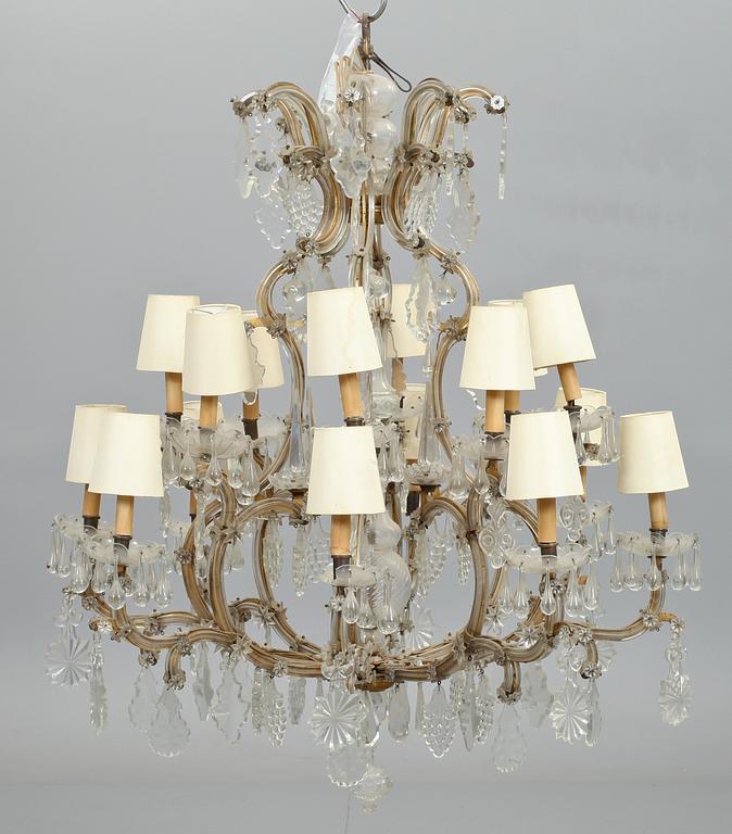 LJUSKRONA, Maria Theresiastil, 1900-tal. H 125, diam 105.