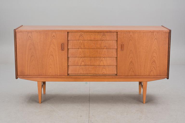 SIDEBOARD, 1960-tal.