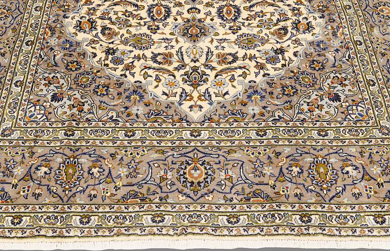 Carpet, Keshan, 293 x 210 cm.