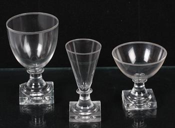 GLASSERVIS, ca 23 delar.