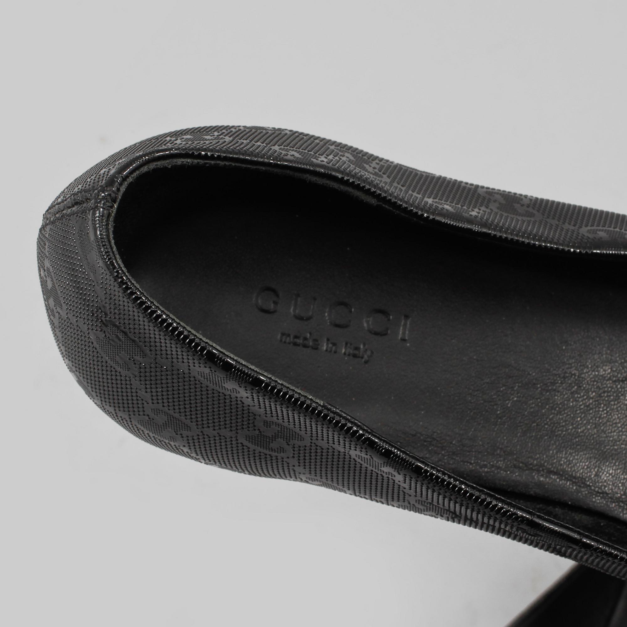 SKOR, Gucci.