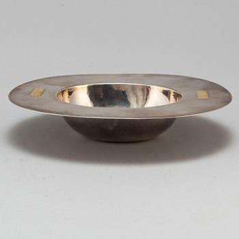 BIRGER HAGLUND, a sterling  silver bowl, Stockholm 1978.