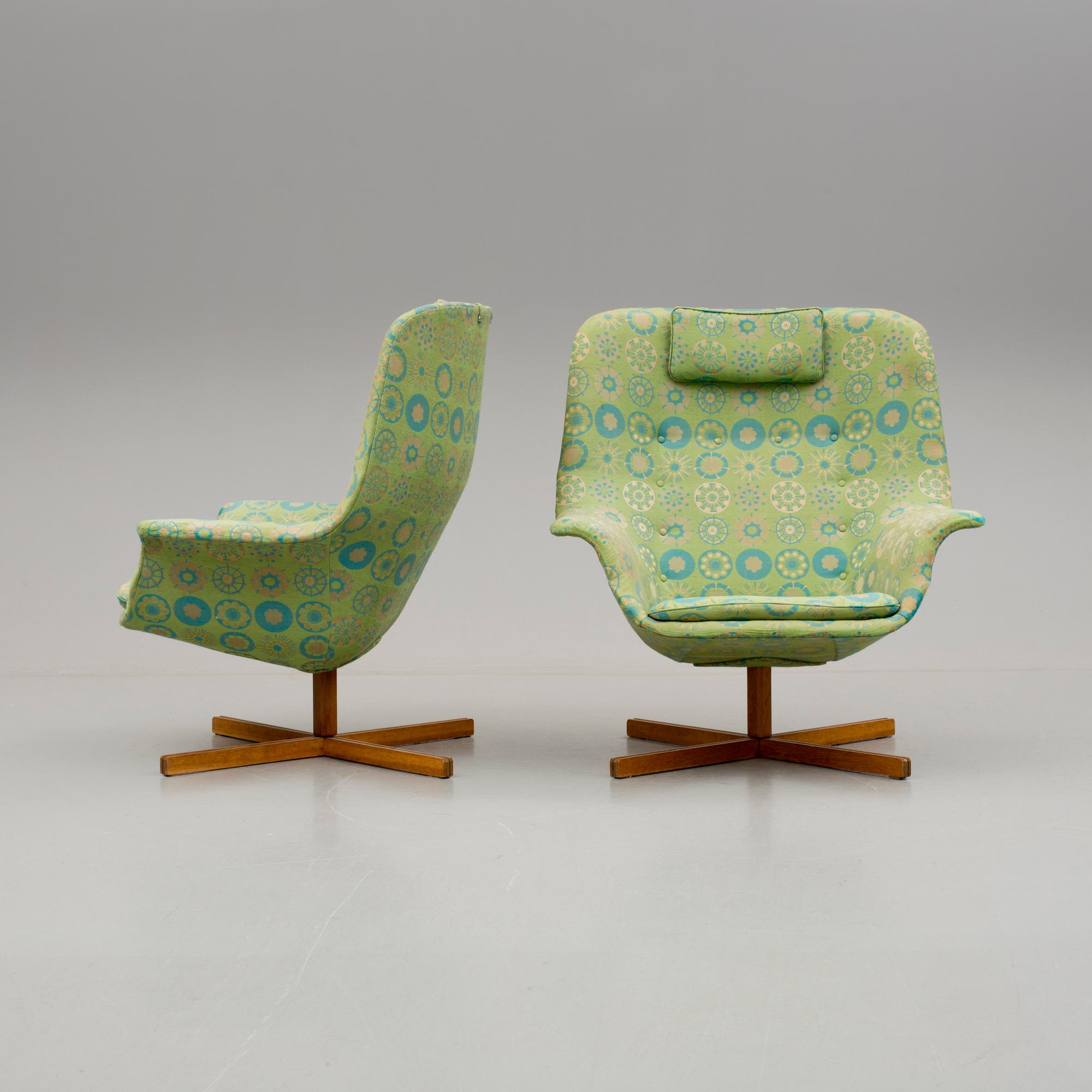FÅTÖLJER, ett par, 1960-tal.