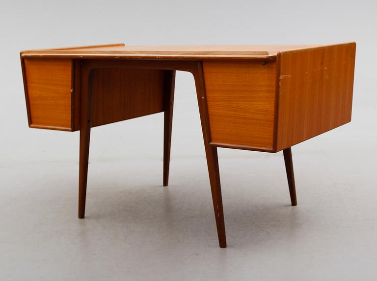 SKRIVBORD, "Pl. Uddebo", Svante Skogh, AB Möbelfabriken Balder, Vaggeryd, 1950-tal.