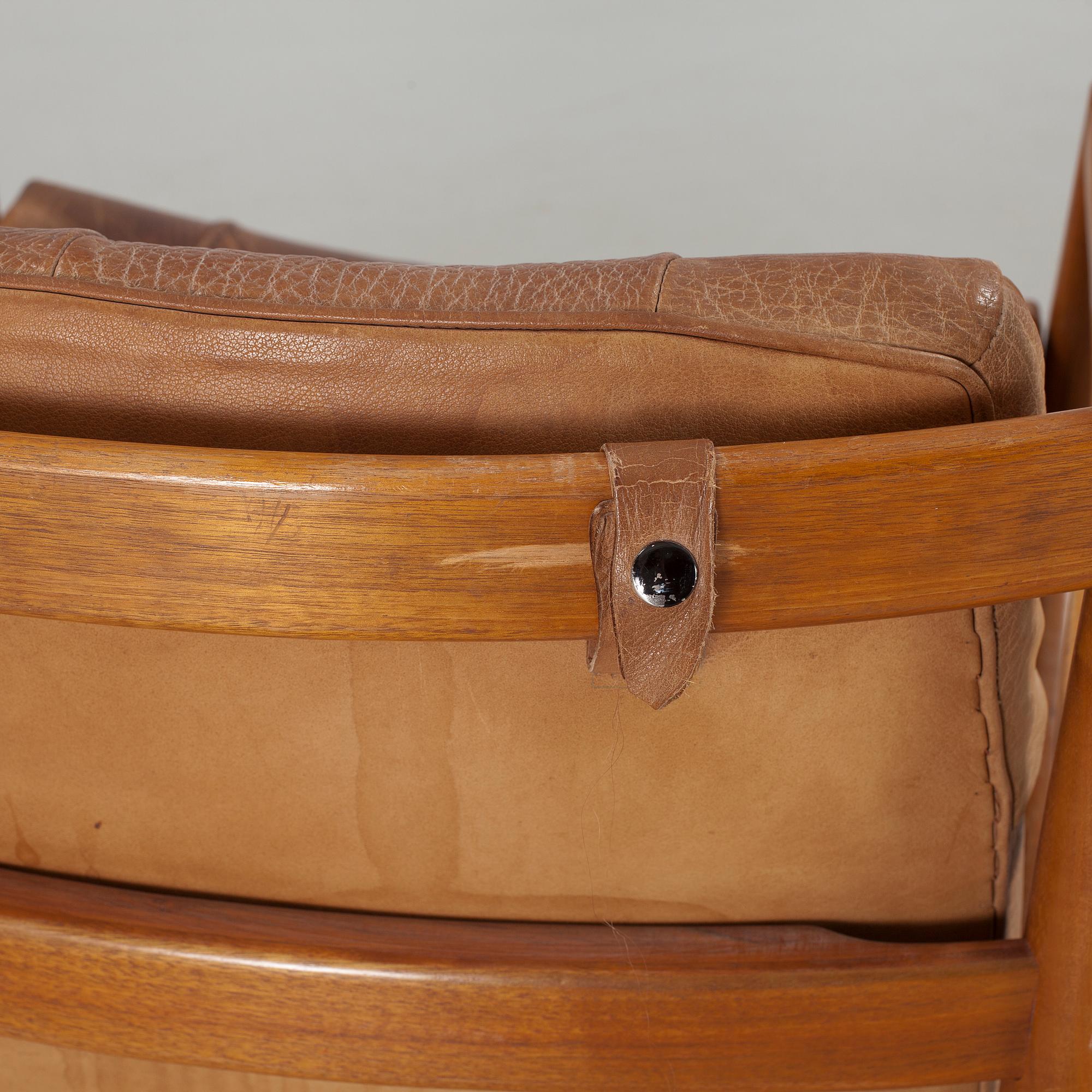 A pair of lounge chairs by Ingemar Thillmark for OPE, model "läckö", second half of the 20th century.