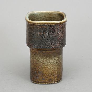 VAS, stengods. Stig Lindberg, Gustavsberg studio 1975.