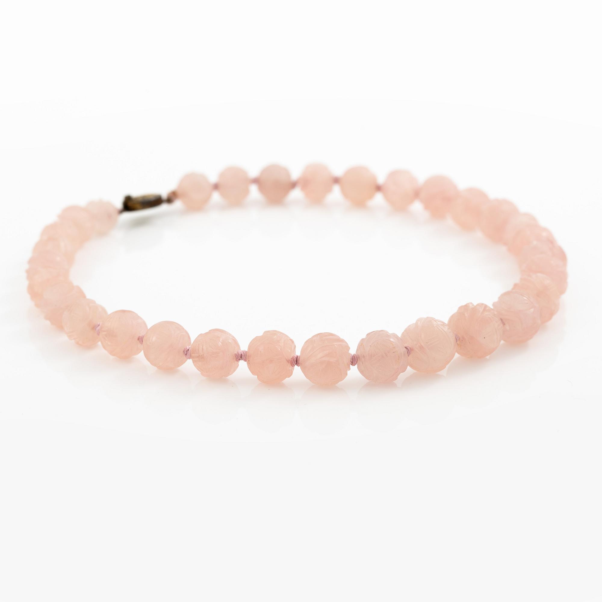 Collier, med skuren rosenkvarts och lås silver, Asien.