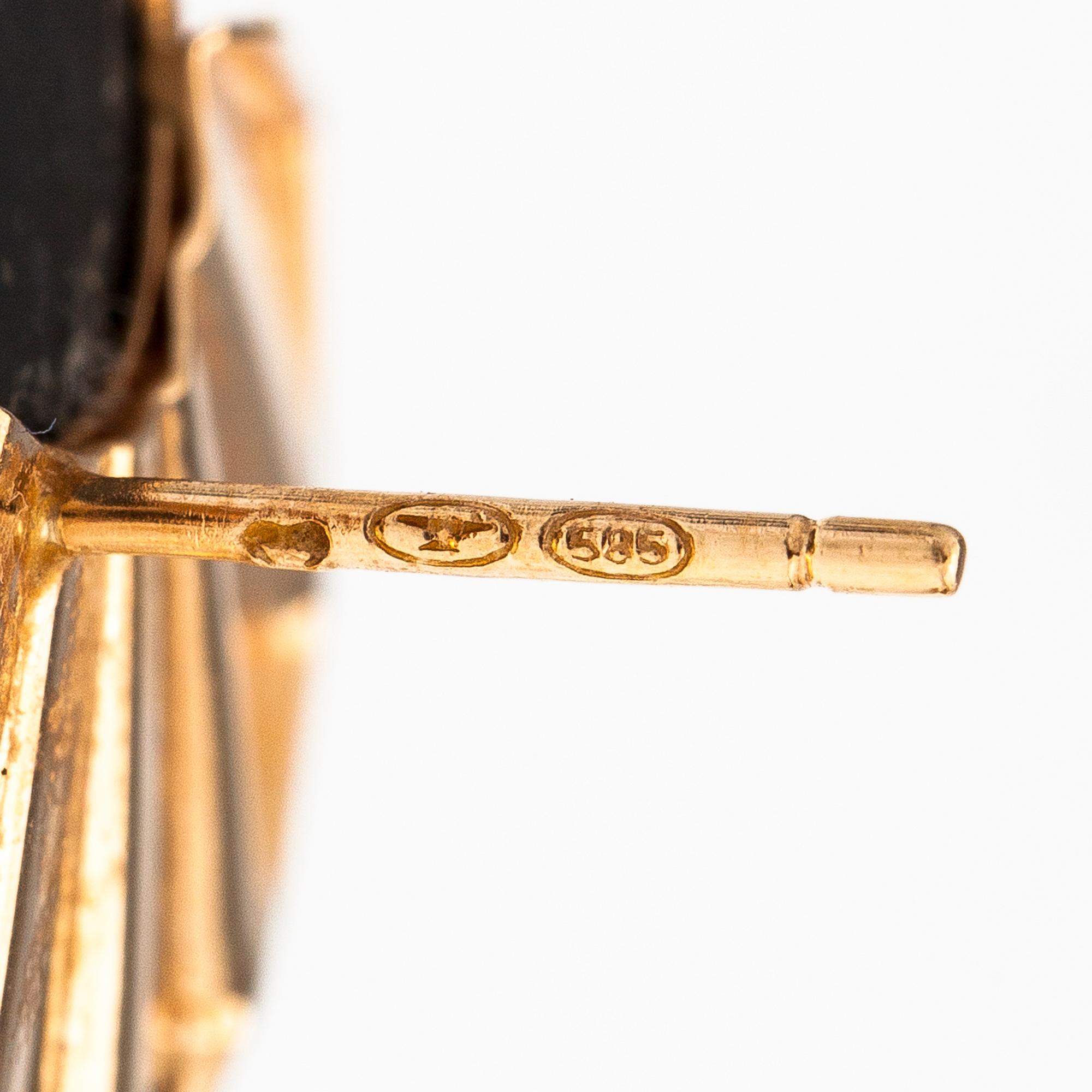 A pair of 14K gold earrings with spectrolites. Kupittaan kulta, Turku.