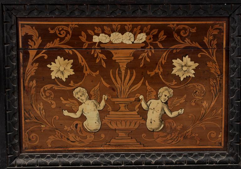 CASSONE, renässansstil, sent 1800-tal.