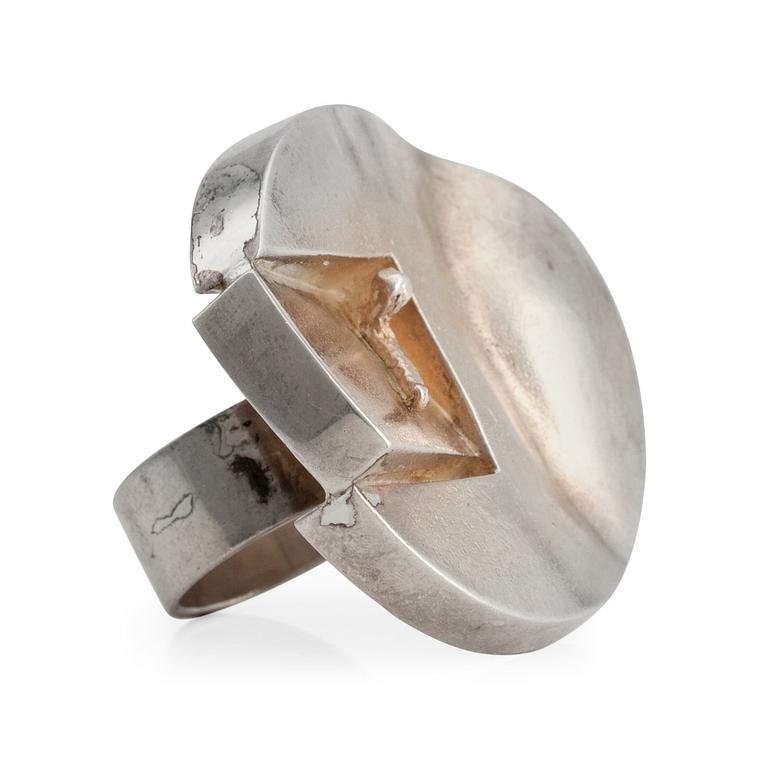 Björn Weckström, A RING, sterling silver "At the Gate of Eternity" Lapponia 1971.