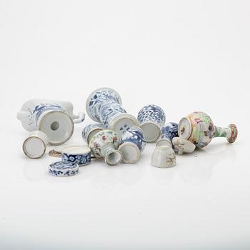 Lot of porcelain, 11 pieces, miniatures, China, 18th/19th century.