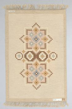 MATTA, rölakan, monogram BU. 206 x 137 cm.