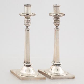 A pair of silver candlesticks, mark of Jeremias Balthasar Heckenauer, Augsburg 1814.