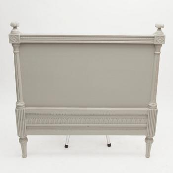 SÄNG, gustaviansk stil, 1800/1900-tal.