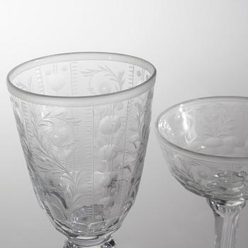 100 glasses, 20th century.