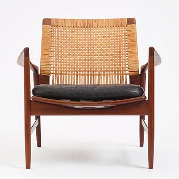 Ib Kofod-Larsen, an 'Åre' easy chair, model nr '809', Olof Persons Fåtöljindustri (OPE), Sweden, 1950-1960s.