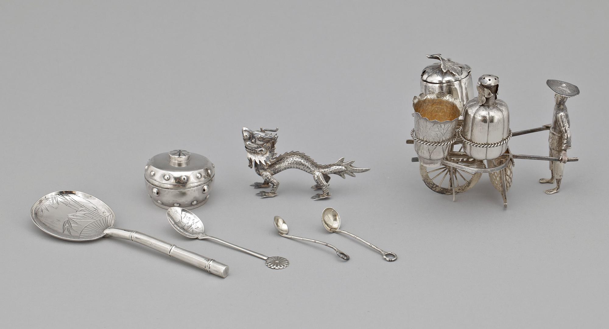 PARTI SILVER, 11 delar, Kina och Japan. 1900-tal. Vikt 207g.