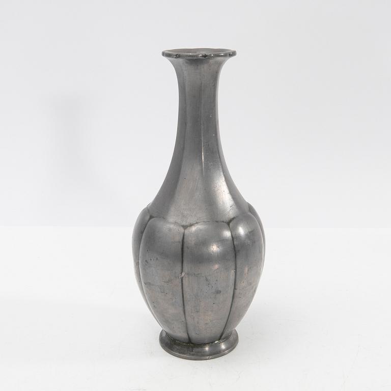 Just Andersen, ett part i tennföremål, 3 st, Danmark, 1900-talets första hälft.