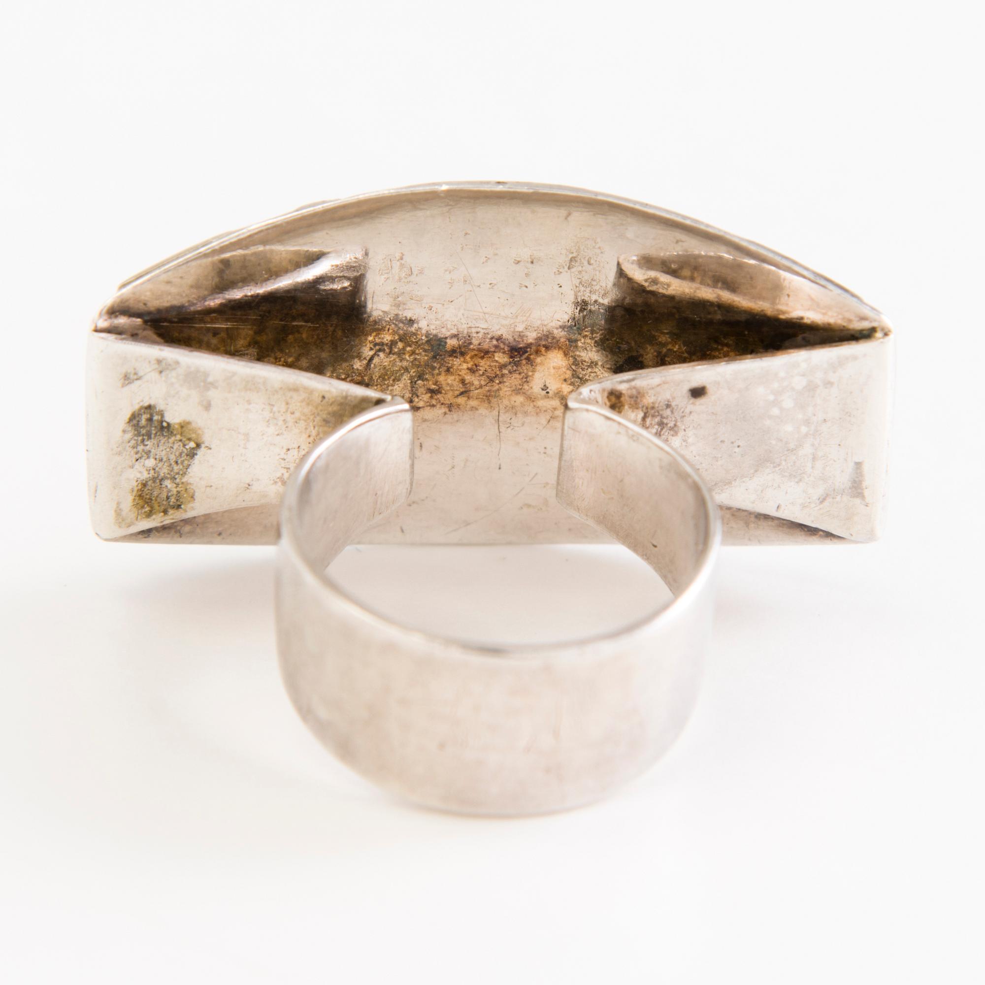 SAARA HOPEA, sormus, mallikappale, hopeaa ja kullattua hopeaa, leimaamaton.