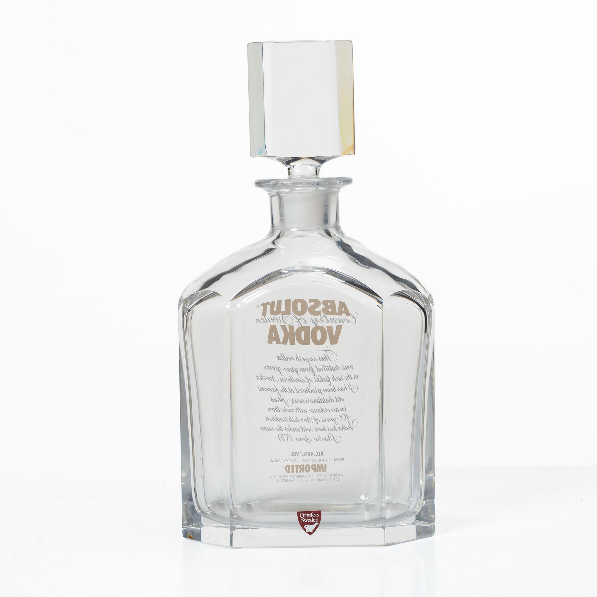 Olle Alberius, A decanter in case, “Absolut Vodka”, Orrefors, 1980s.