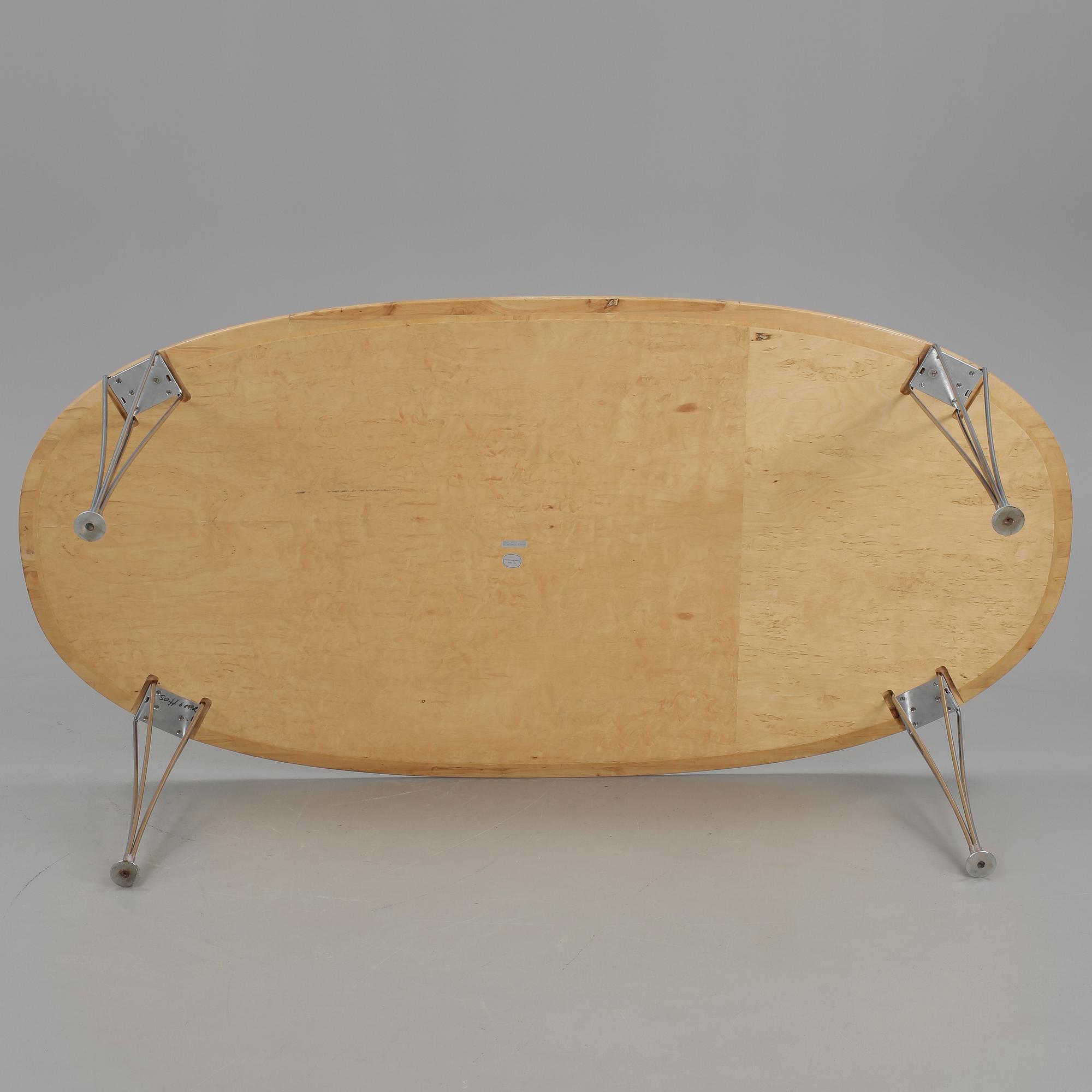 MATBORD, "Superellips", design Bruno Mathsson, Piet Hein. Bruno Mathsson International Värnamo.