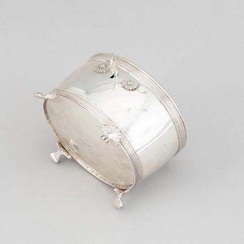 A swedish silver sugar box, mark or Oscar Sjögren, Stockholm 1918.