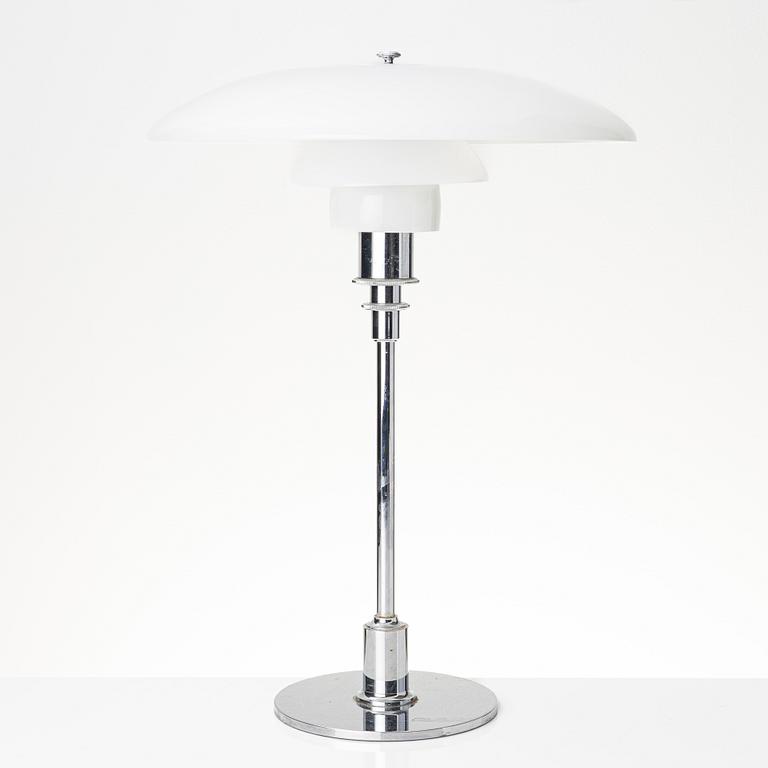 Poul Henningsen, bordslampa, "PH 3/2", Louis Poulsen, Danmark.