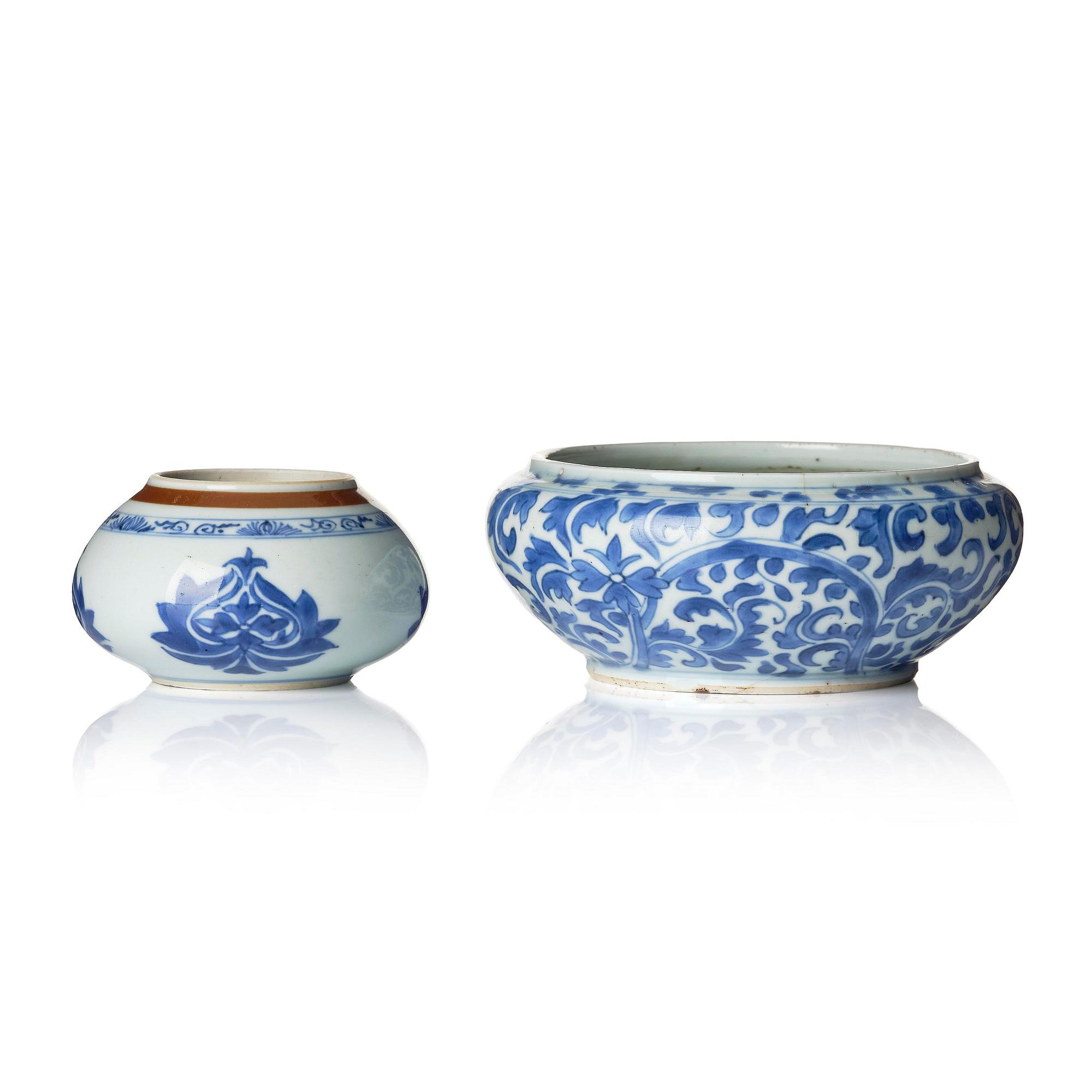 Two blue and white brush washers, Qing dynasty, Kangxi (1662-1722).