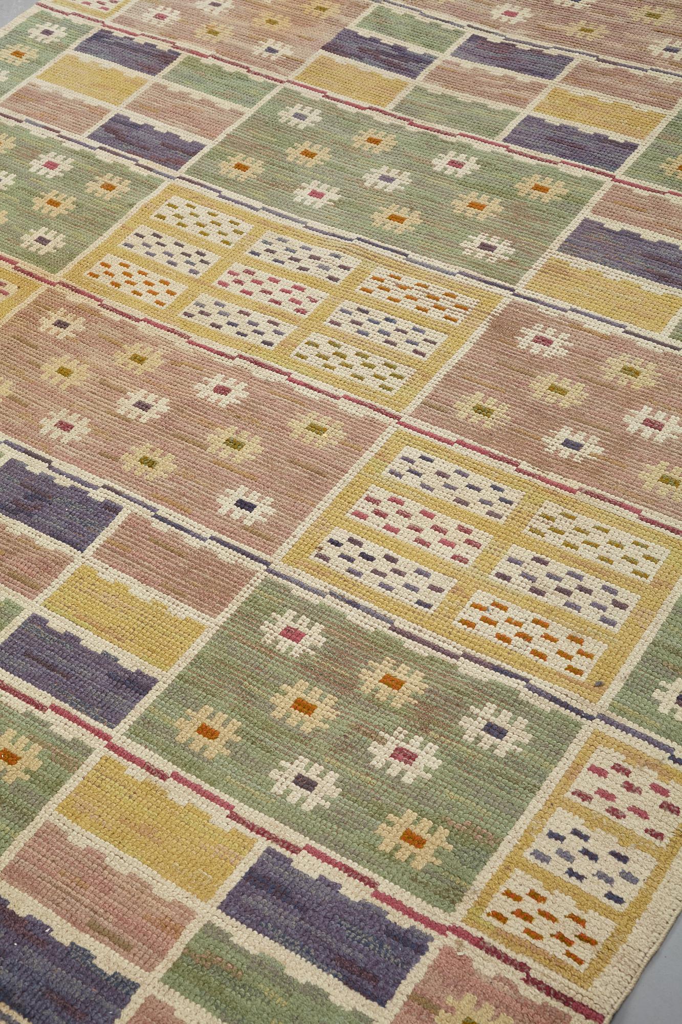 Märta Måås-Fjetterström, matta, "Ängarna", flossa, ca 308 x 206 cm, signerad MMF.