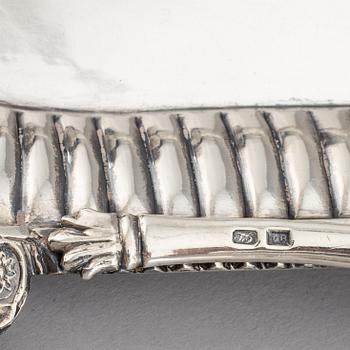 A Russian 19th century silver tray, mark of Gustav Lindroos, Moscow 1826.