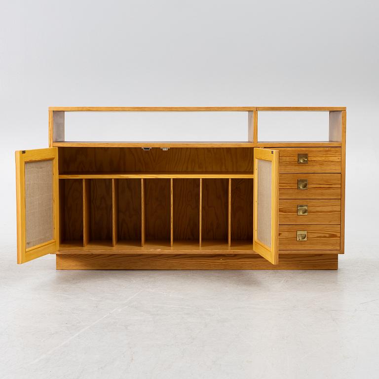 Sideboard/HiFi-möbel, 1900-talets andra hälft.