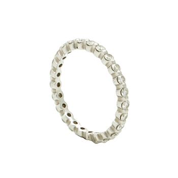 Full eternity band, platinum, 25 brilliant-cut diamonds 0.98 ct F-G VS1-2, James Allen ref 235044.