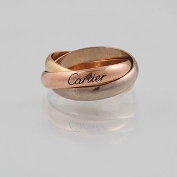 RING, 18K trefärgat guld, "Trinity", Cartier. Vikt 7,9 gram.