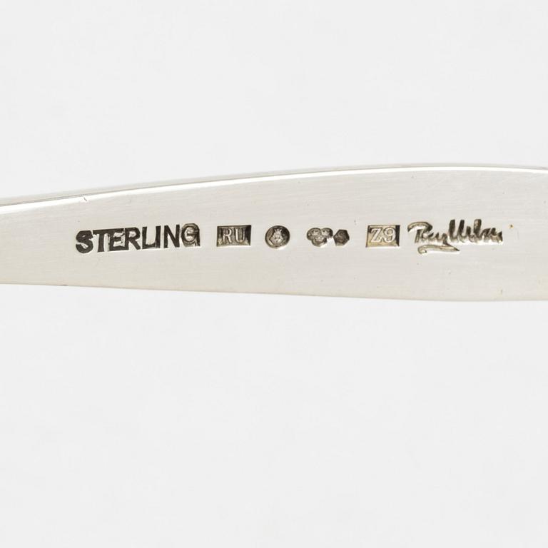 Skedar, 2 st, silver, Wiwen Nilsson och Rey Urban, Sverige, 1949-74.