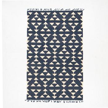 A carpet flat weave, c 272 x 170 cm.