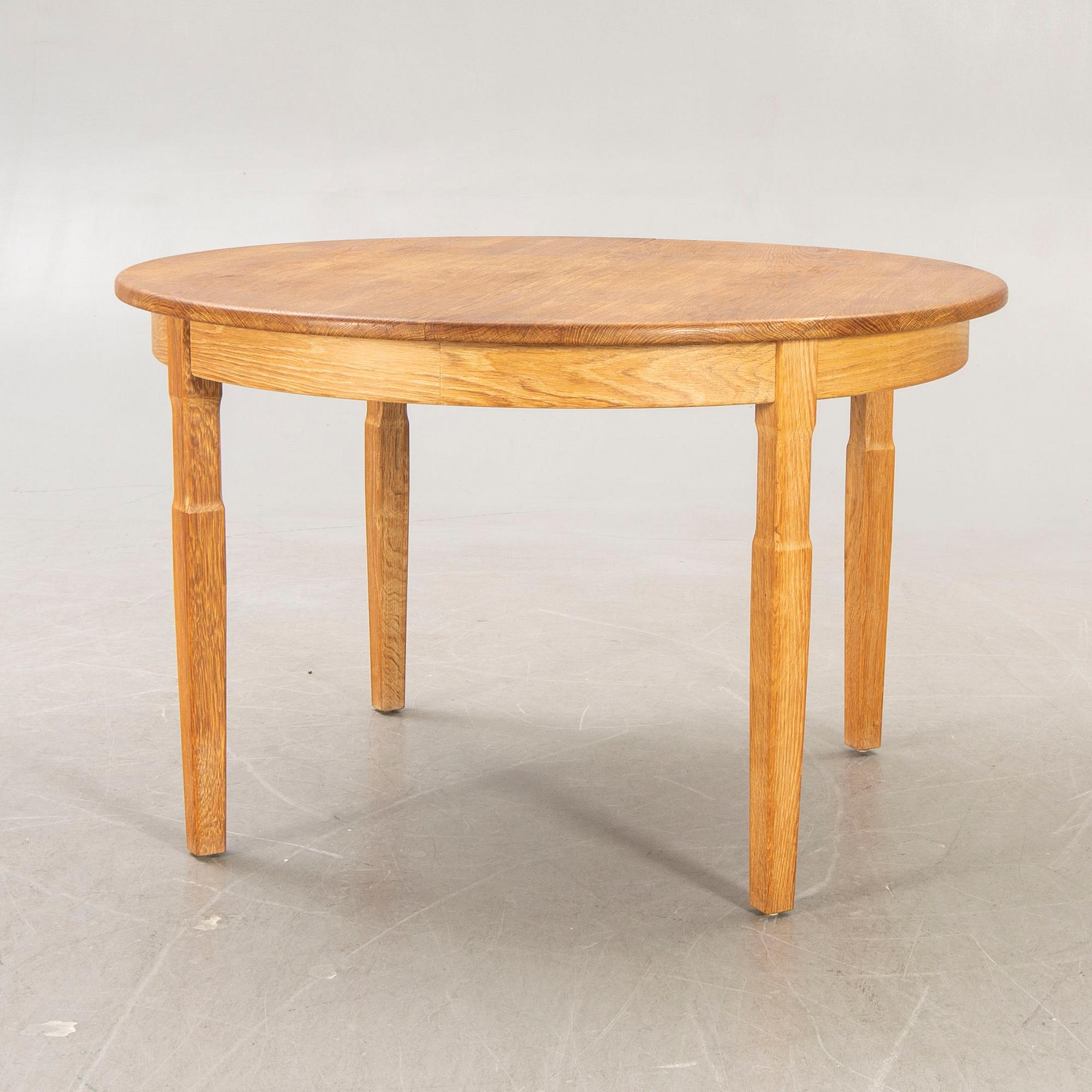 A Henning Kjaernulf, 1960s 7 pcs oak dining set, EG Möbler Danmark.