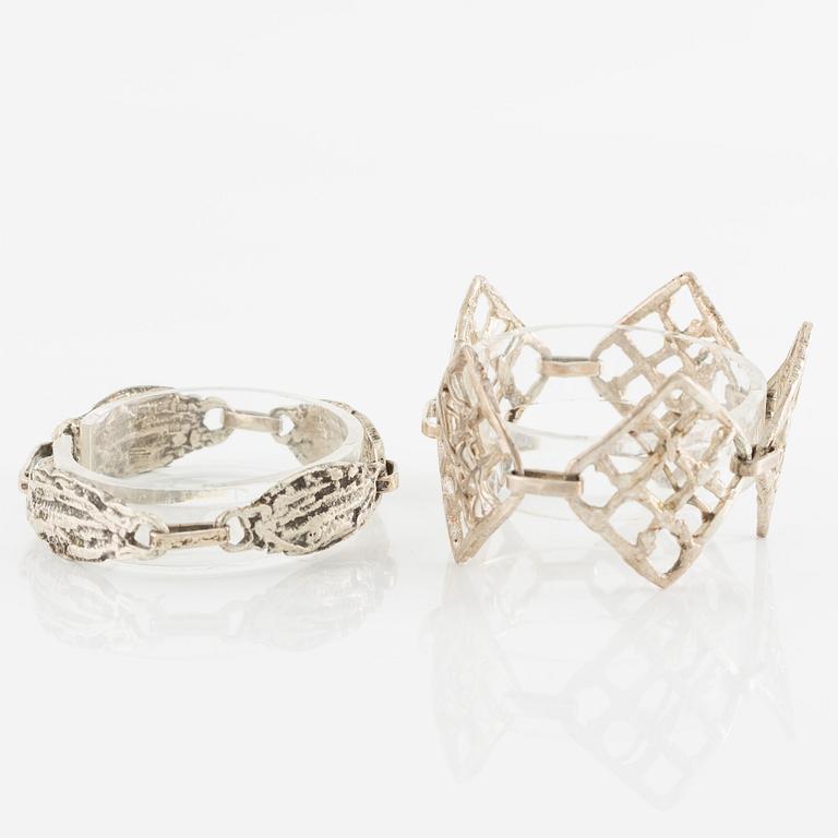 Lars Arby, två armband, sterlingsilver, Göteborg 1978 och 1983.