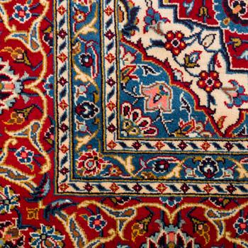 A CARPET, Kashan, ca 335 x 230 cm.