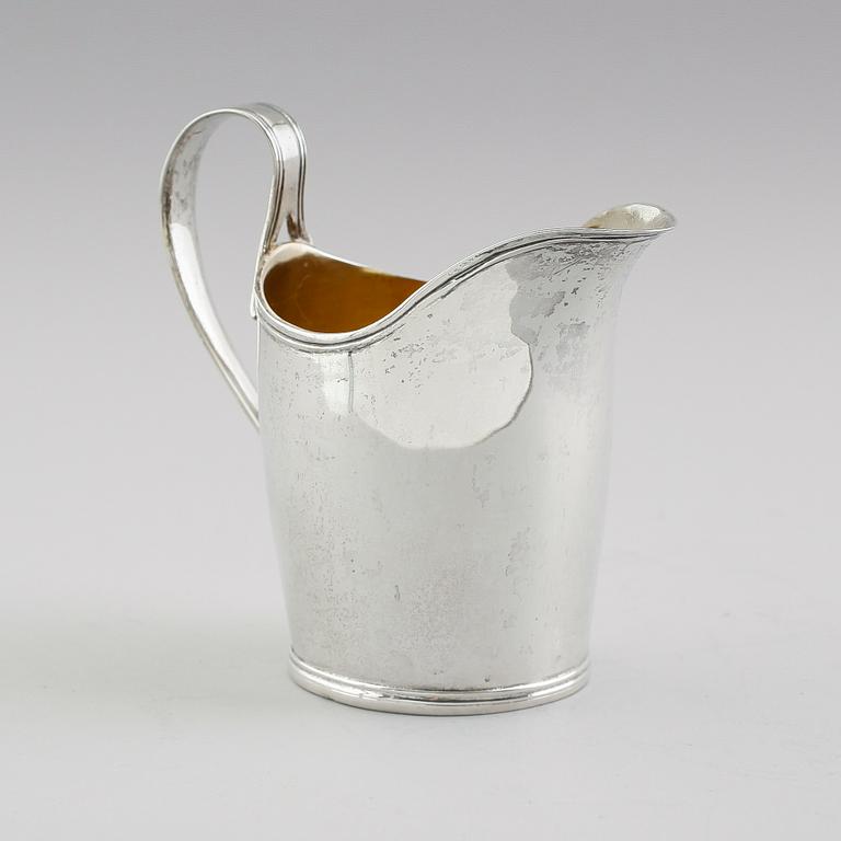 GRÄDDKANNA, silver, Johan Petter Grönvall, Stockholm 1811. Vikt ca 101 gram.