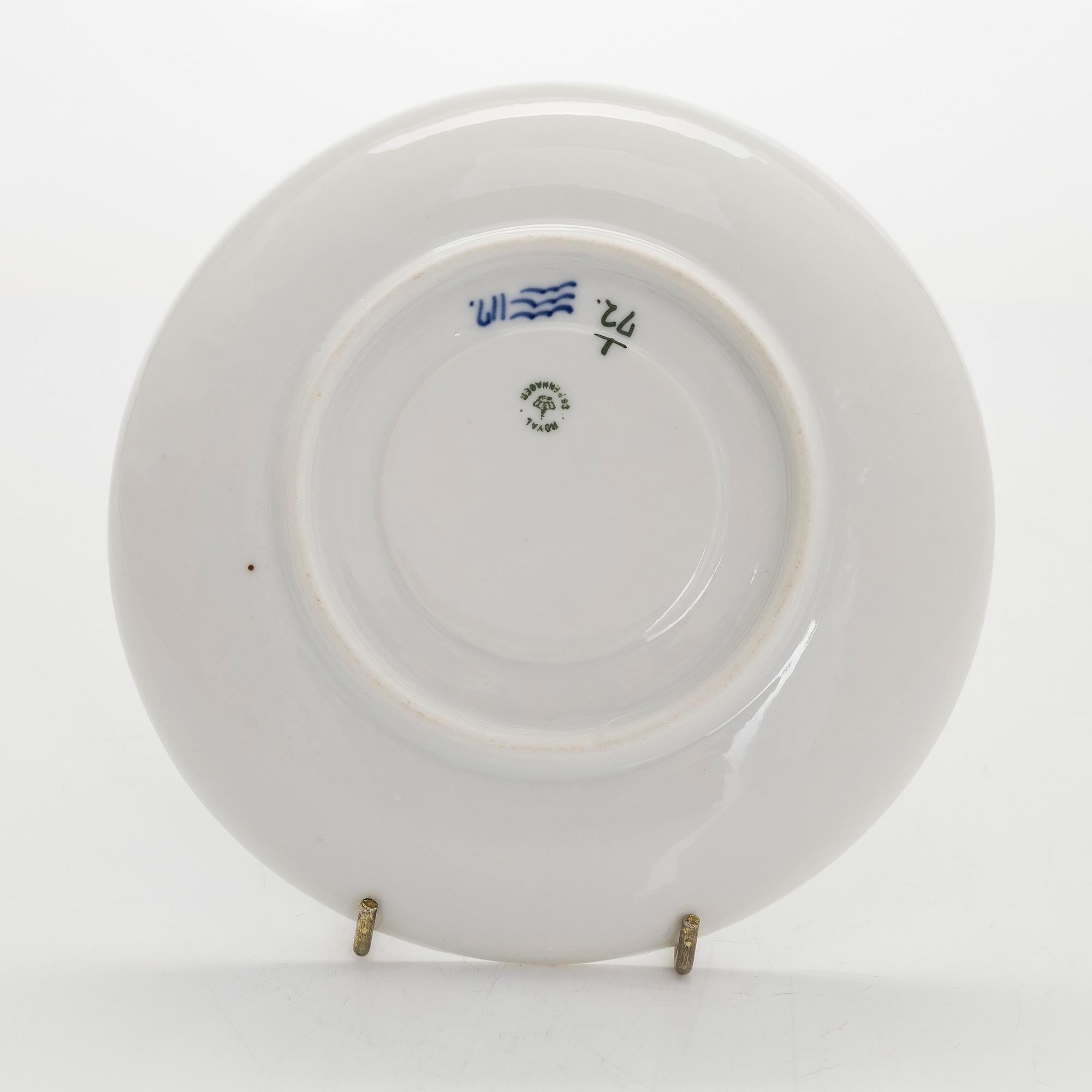 A set of six 'Musselmalet' porcelain pieces, Royal Copenhagen, Denmark.