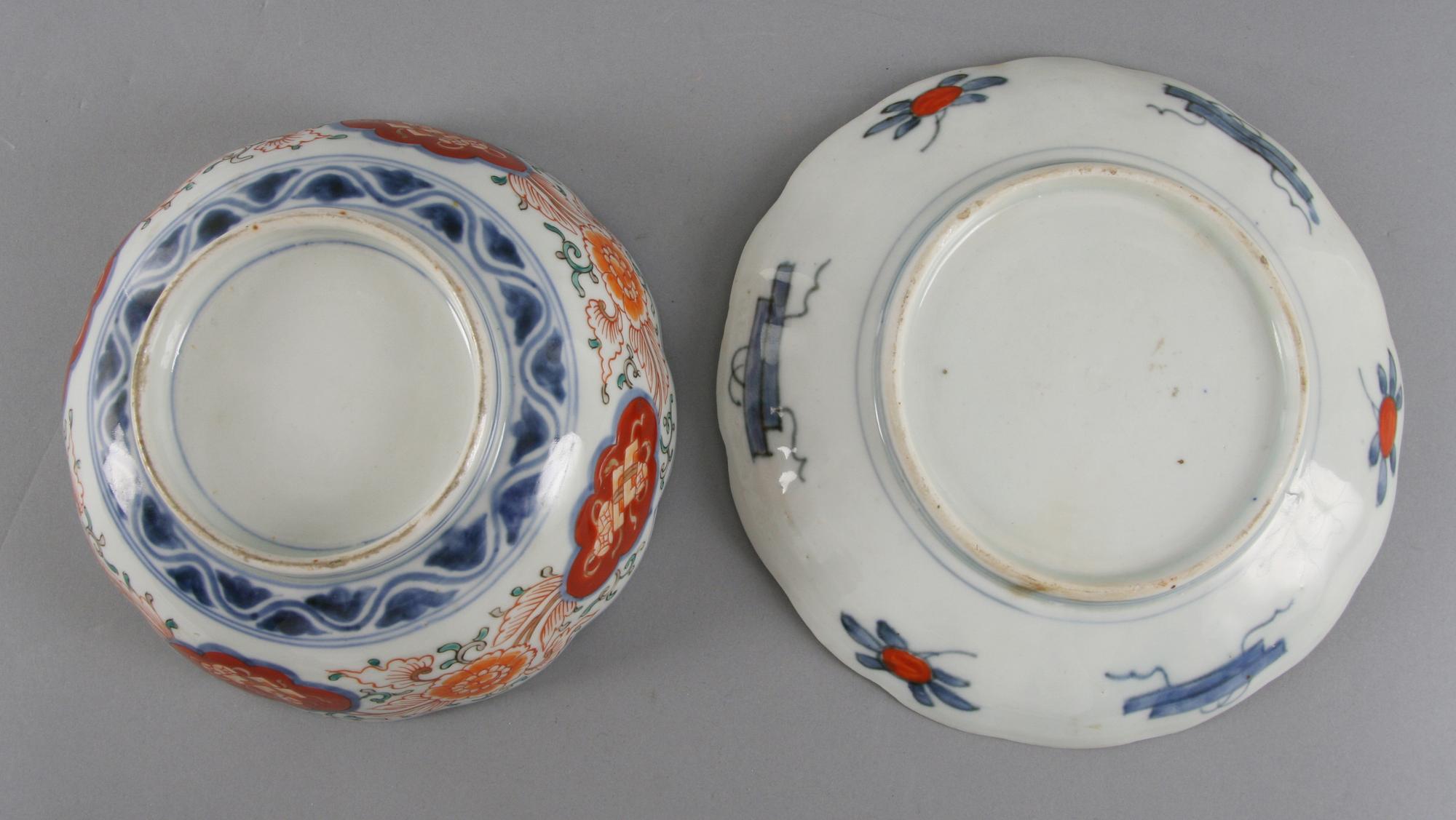 FAT SAMT SKÅL, porslin, Japan, omkring 1900.