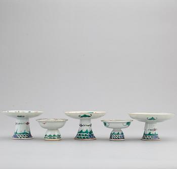 Five famille rose tazzas, Qing dynasty, 19th century.