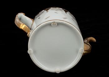 TEKANNA, porslin, sannolikt Frankrike, 1800-talets början.