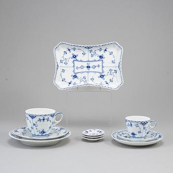 36 pieces of 'Musselmalet' by Royal Copenhagen.