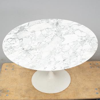 EERO SAARINEN, a 'Tulip' sofa table, from Knoll International, second half of the 20th century.