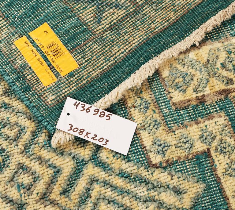 Matta, Marocko, modern design, ca 308 x 203 cm.